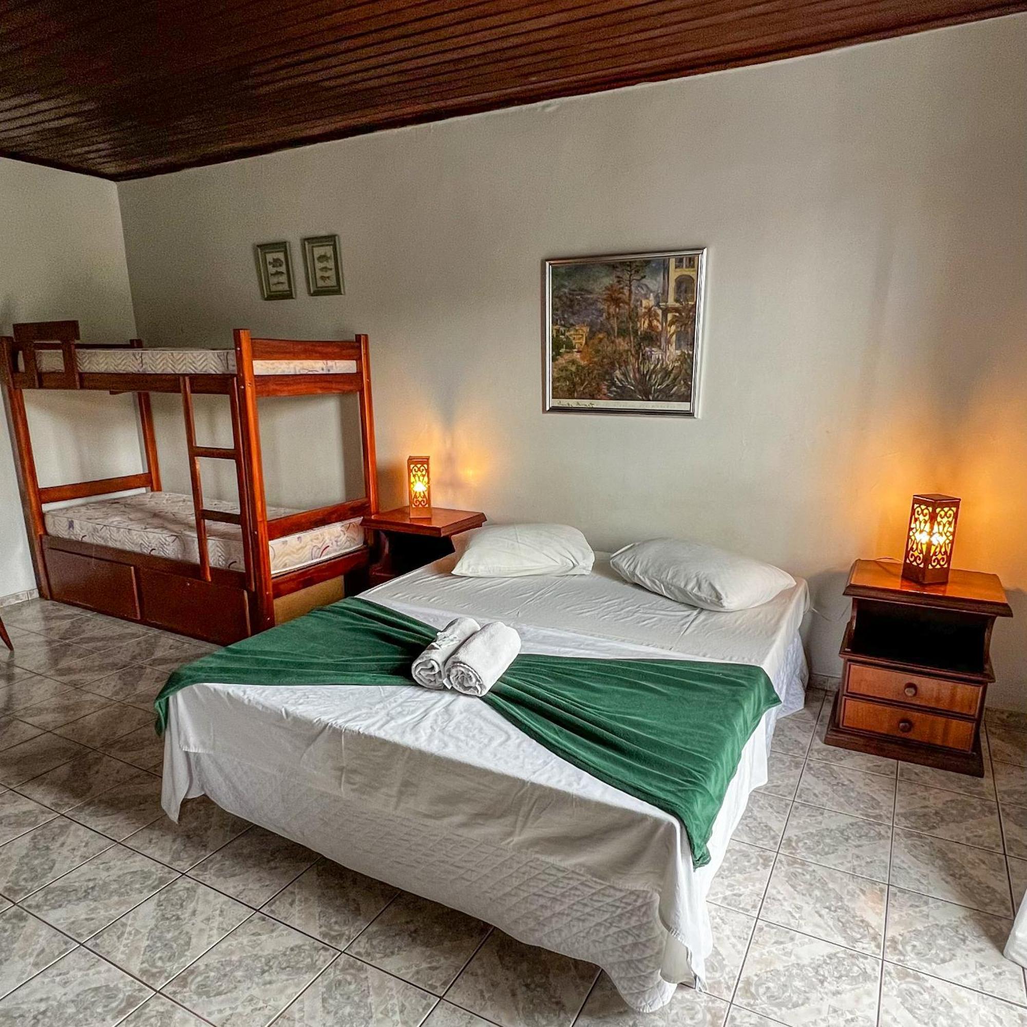 Pousada Mineiro 3 Irmaos Арраял-ду-Кабу Екстер'єр фото